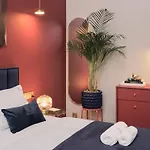 Hidden Garden Apartments